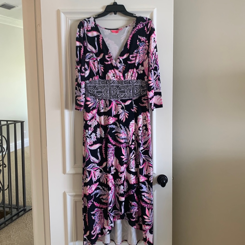 Lilly Pulitzer Dress Size L. High low hemline